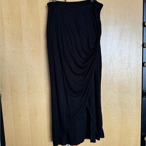 black maxi skirt